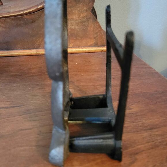 Wrought Iron Owl Napkin Holder Brown Eyes - Picture 2 of 6